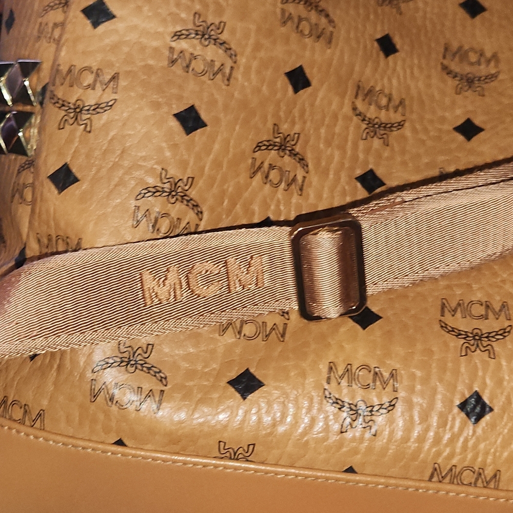 MCM BAG - Picture 5 of 7